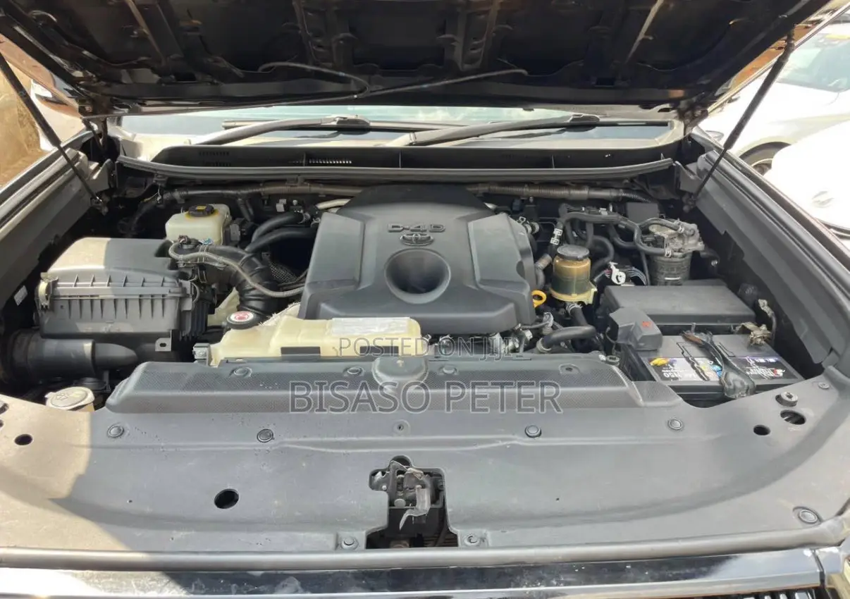 Toyota Land Cruiser Prado 2.8 D-4D 2016 Black