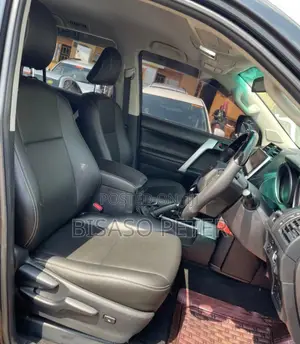 Toyota Land Cruiser Prado 2.8 D-4D 2016 Black