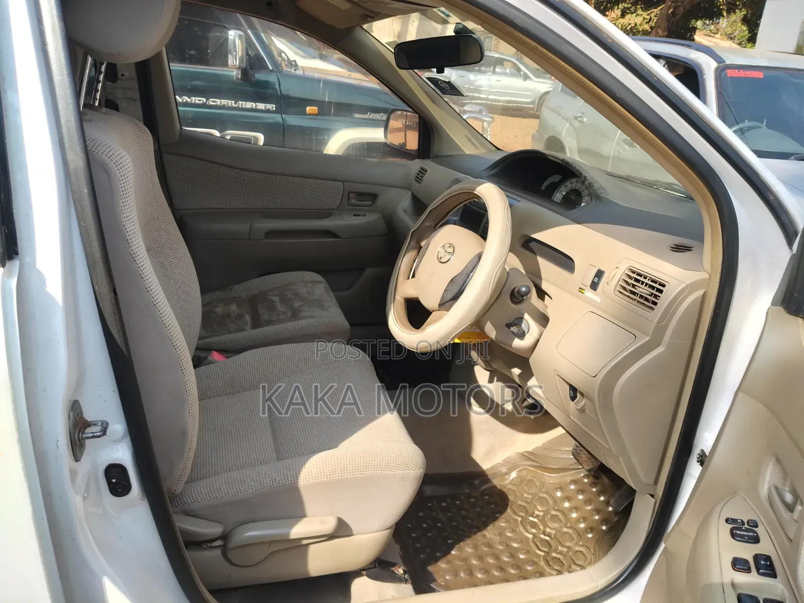 Toyota Raum 2007 White