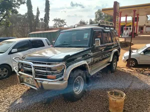 Toyota Land Cruiser 1999 Green