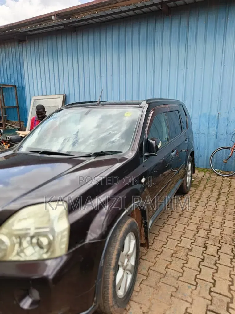 Nissan Xtrail 2010 Model