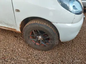 Toyota Fun Cargo 2001 White