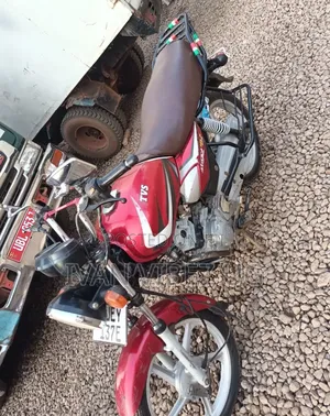 TVS HLX 125 2007 Red