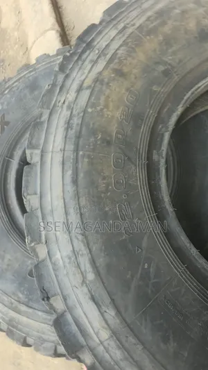 1200r20 Used Truck Mudgrip Tires