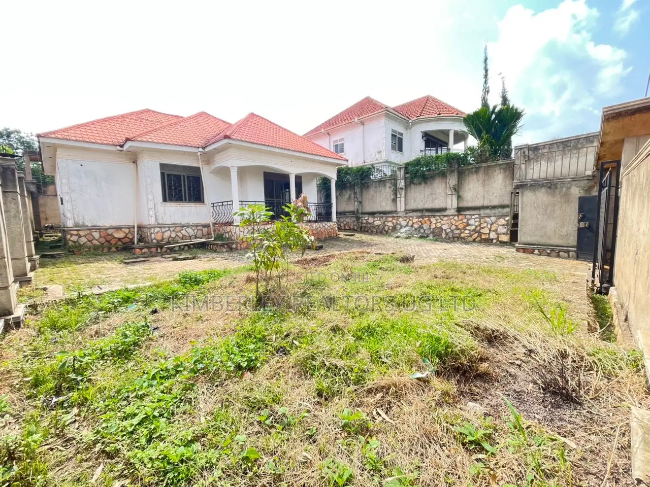 3bdrm House in Division A for sale