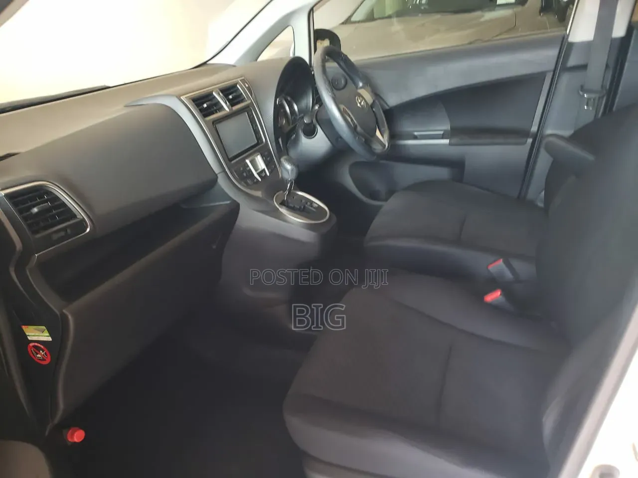 Toyota Ractis 1.5 FWD 2013 White
