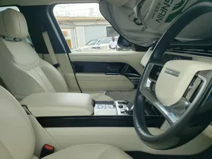 Land Rover Range Rover 2023 Gold