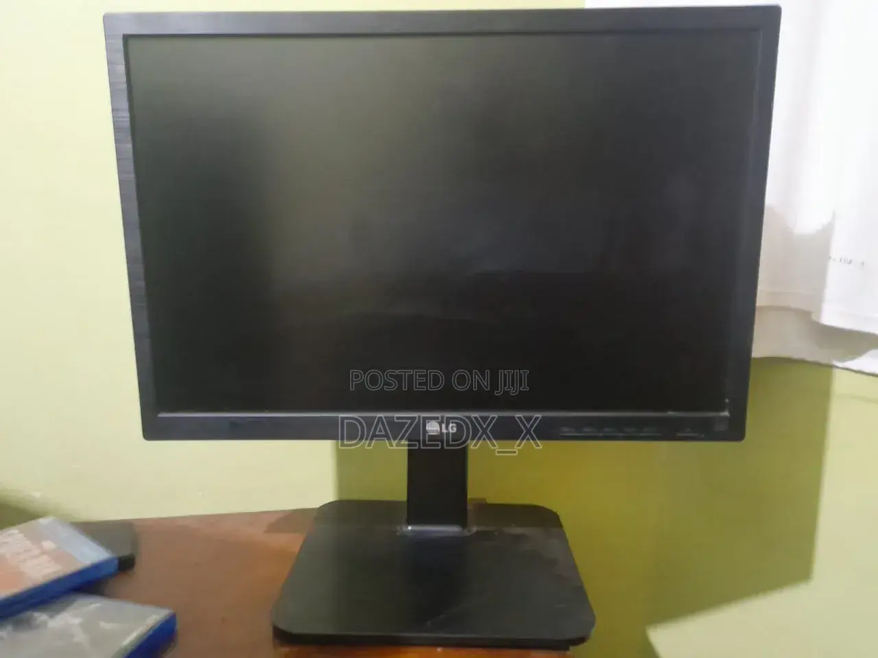 Lg Led 22mb65 Monitor 60hz Hd 56cm/22 Inches
