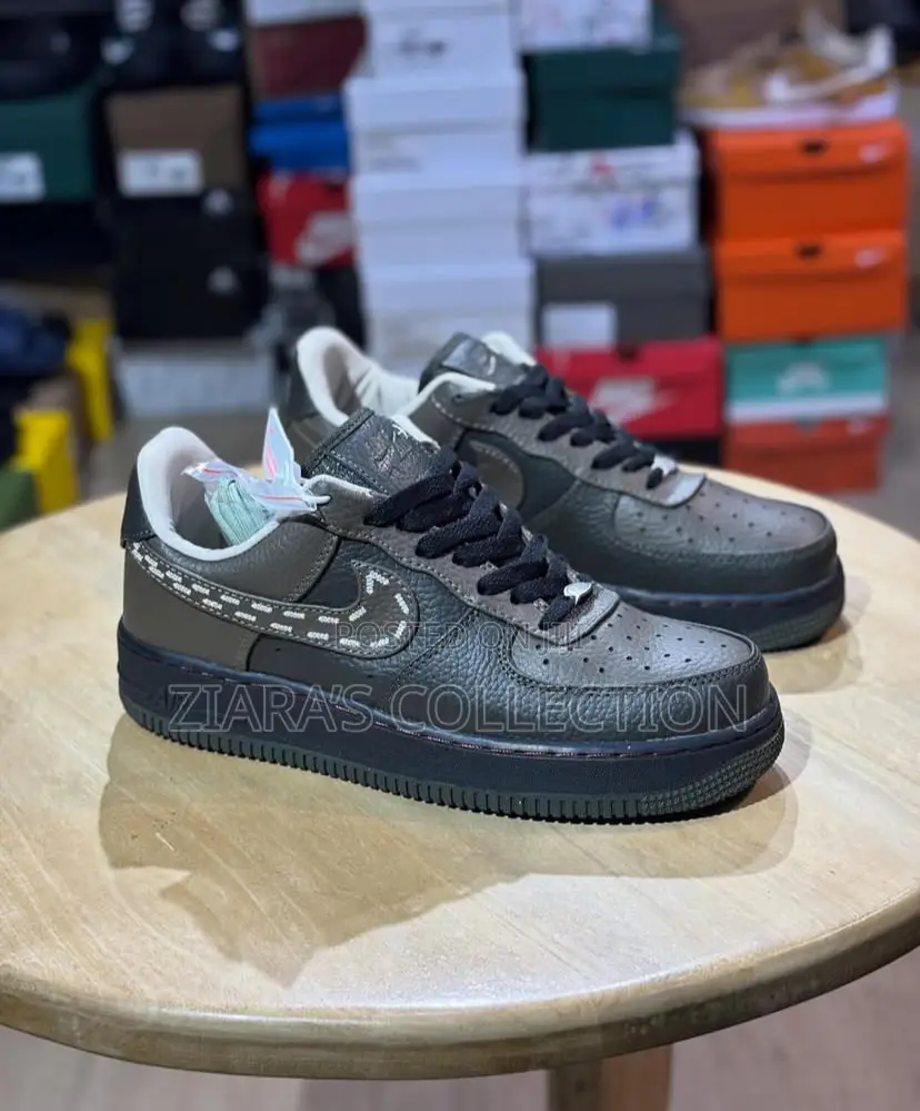 Green Leather Nike Air Force 1 07 Sneakers