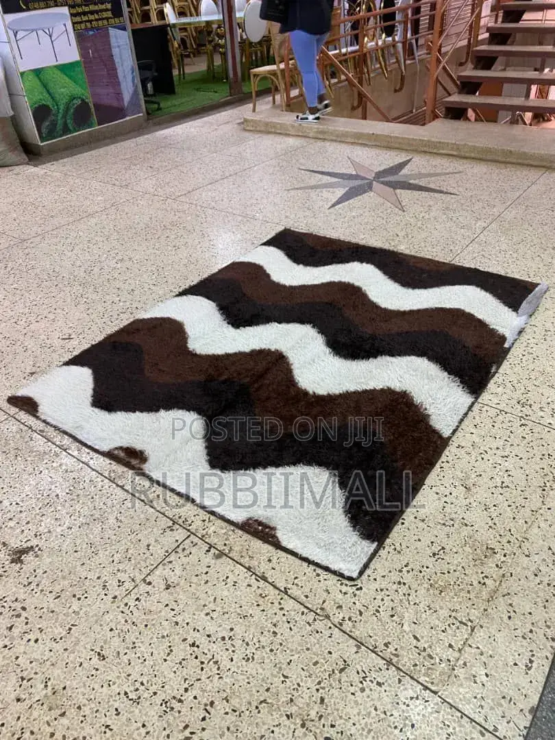 Faux / Fluffy Carpet ~ White/Brown/Black