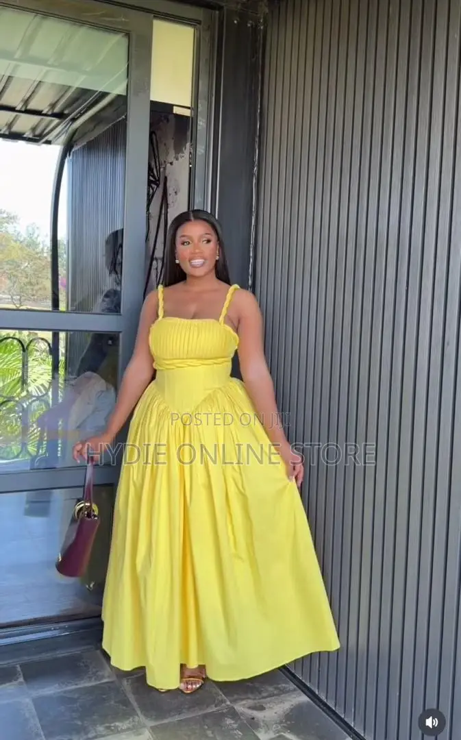 Armless Round Dress