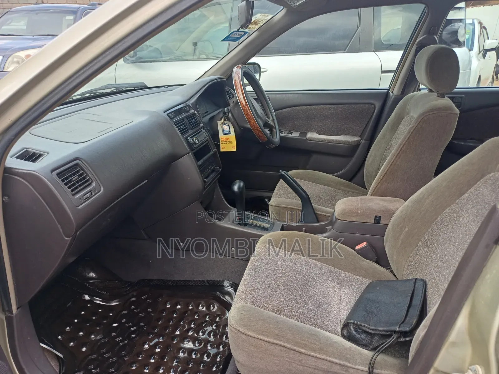 Toyota Premio 2002 Gold