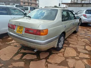 Toyota Premio 2002 Gold