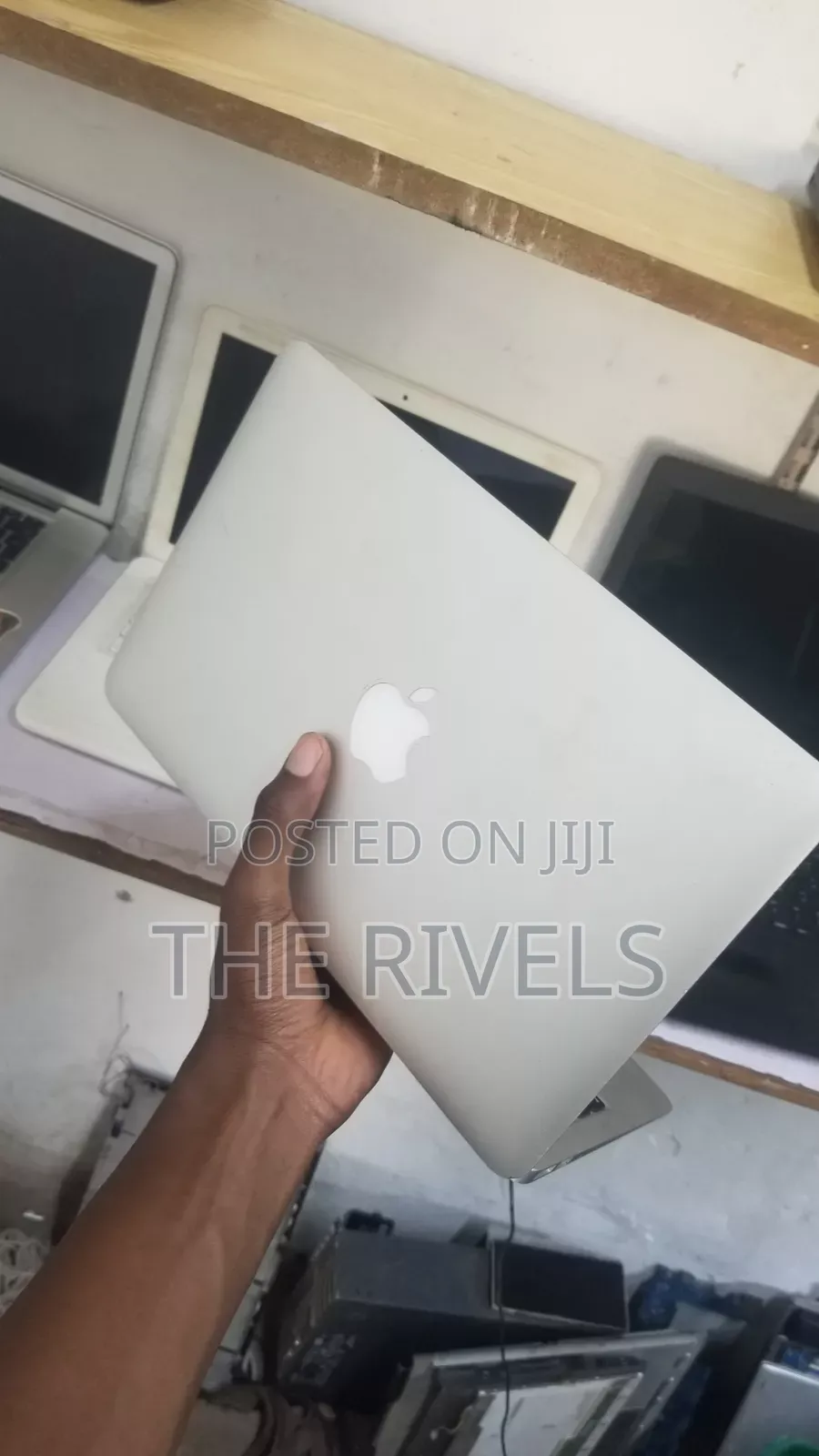 Laptop Apple MacBook Air 4GB Intel Core i5 SSD 128GB