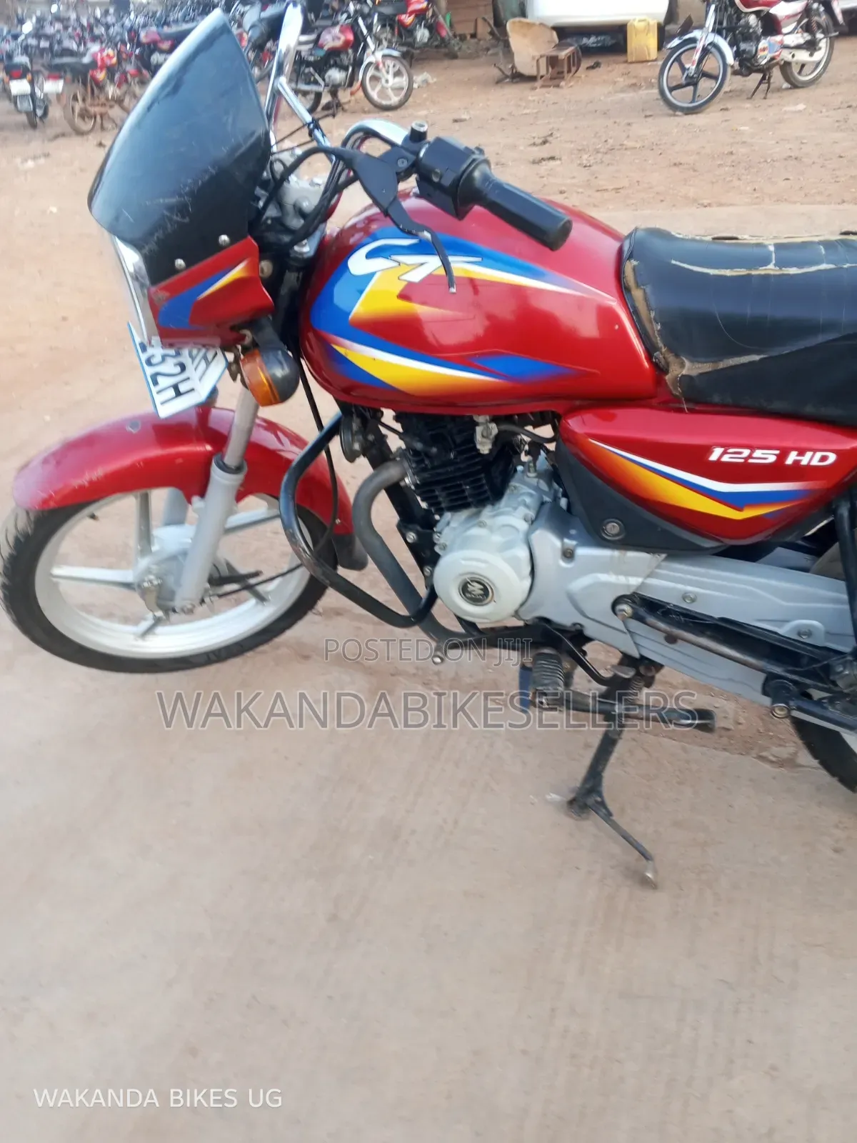 Bajaj Boxer 125 2024 Red