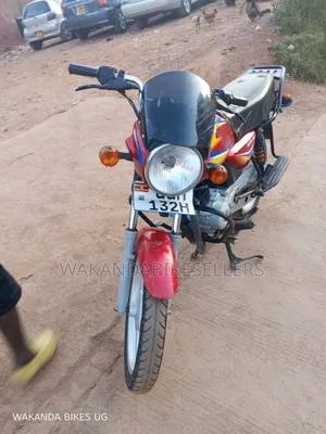 Bajaj Boxer 125 2024 Red