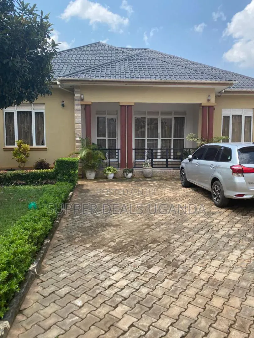 3bdrm Bungalow in Najjera, Nakawa for rent