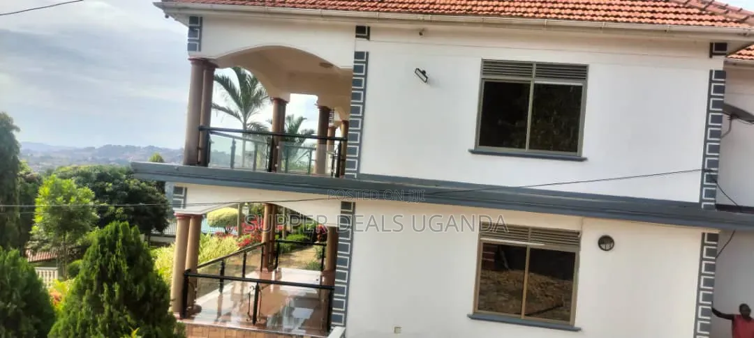 Big Building for Rent in Kisaasi