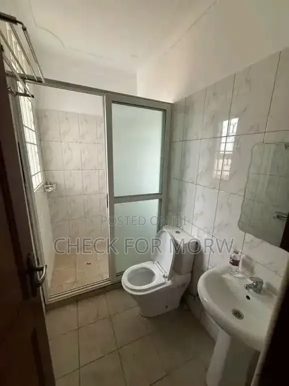 3bdrm Apartment in Bugolobi, Central Division for rent