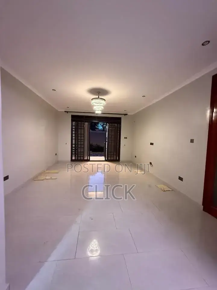 3bdrm Apartment in Munyonyo, Central Division for rent