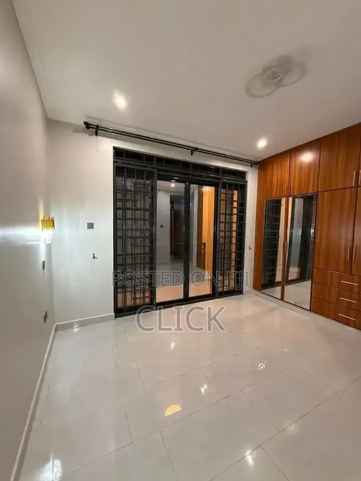 3bdrm Apartment in Munyonyo, Central Division for rent