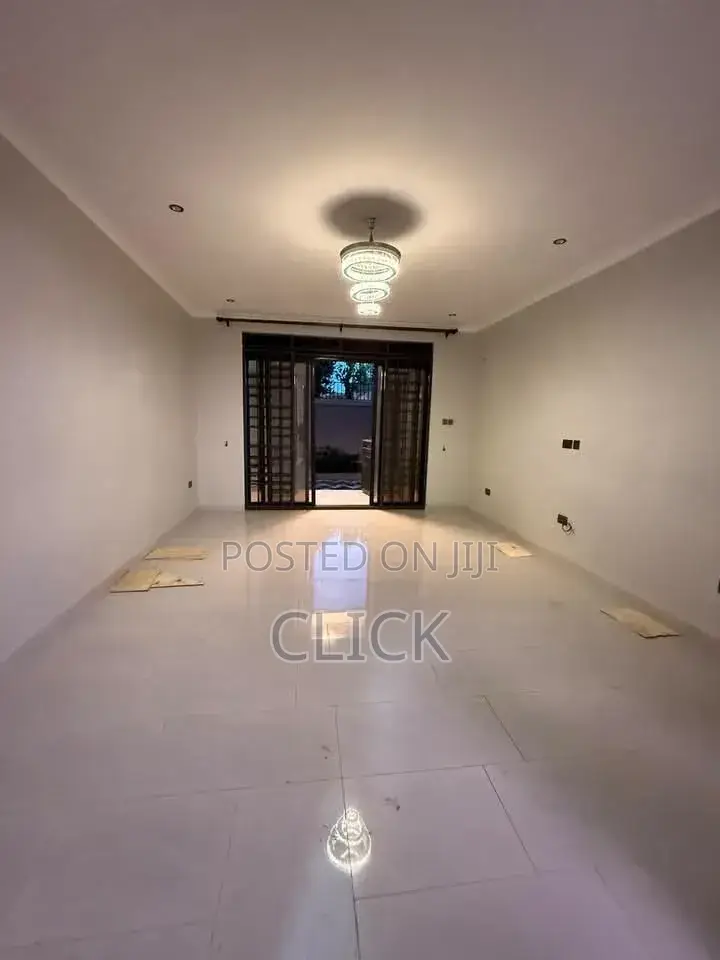 3bdrm Apartment in Munyonyo, Central Division for rent
