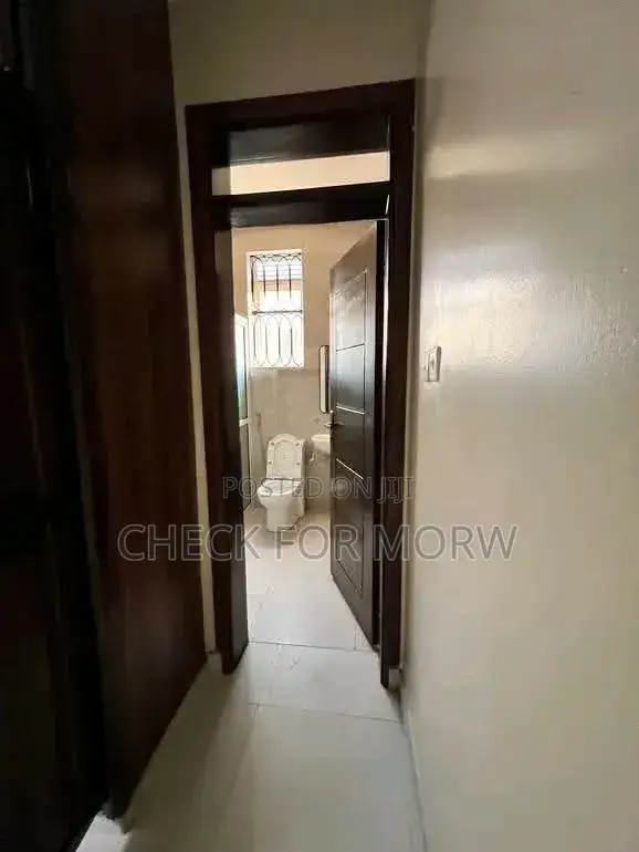 3bdrm Apartment in Mbuya, Central Division for rent