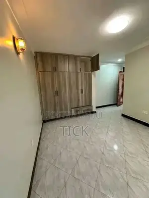 3bdrm Apartment in Mengo, Central Division for rent