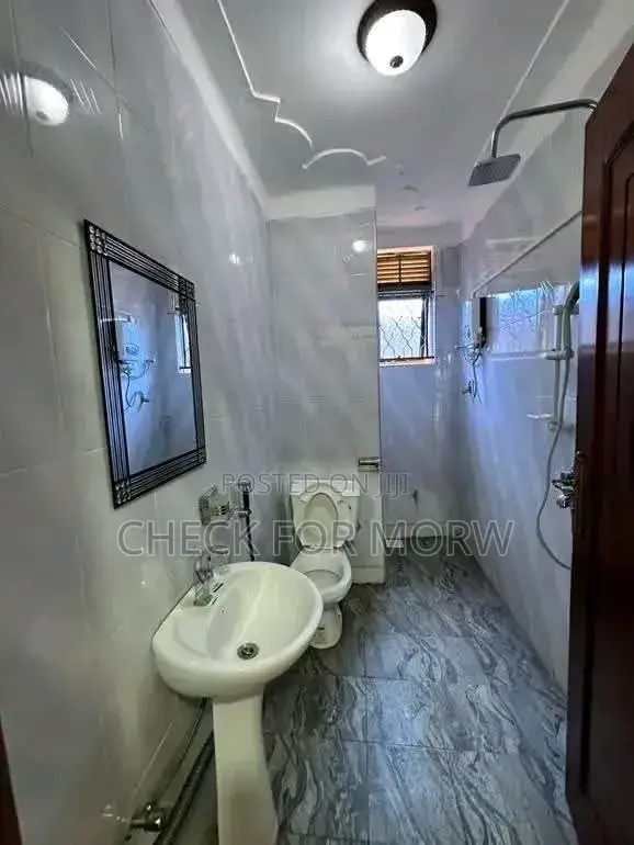 3bdrm Apartment in Mengo, Central Division for rent