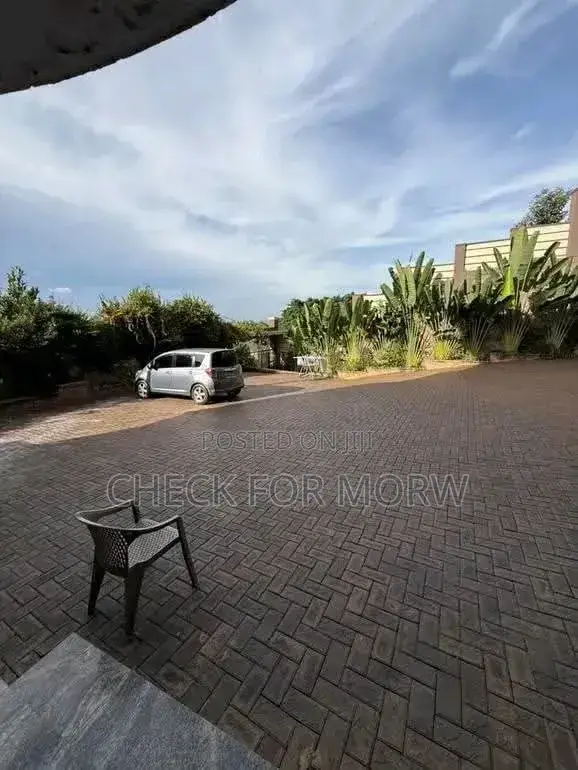 2bdrm Apartment in Mengo, Central Division for rent