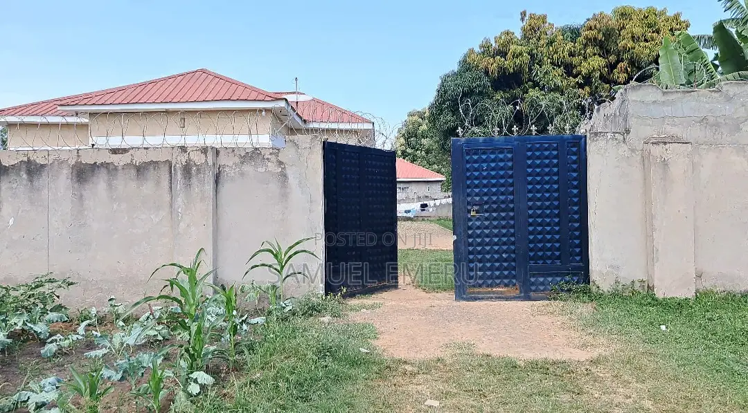 Furnished 8bdrm Apartment in Soroti for sale