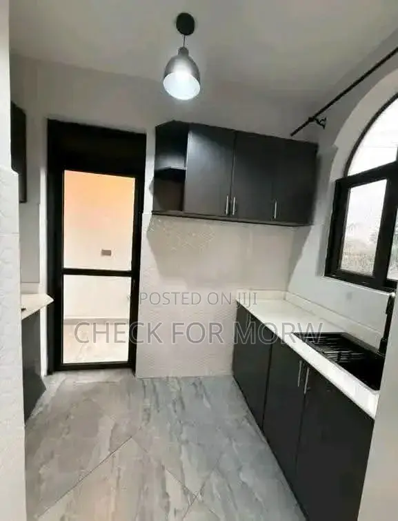 3bdrm Apartment in Muyenga, Central Division for rent