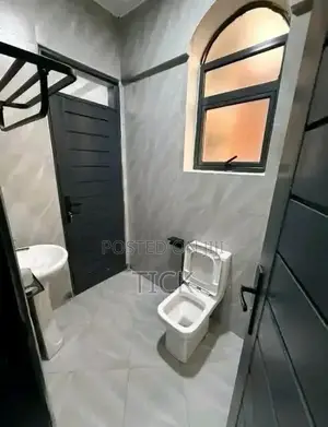 3bdrm Apartment in Muyenga, Central Division for rent