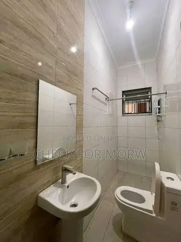 1bdrm Apartment in Muyenga, Central Division for rent