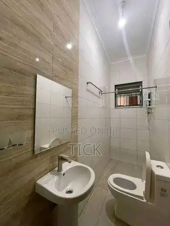 1bdrm Apartment in Muyenga, Central Division for rent