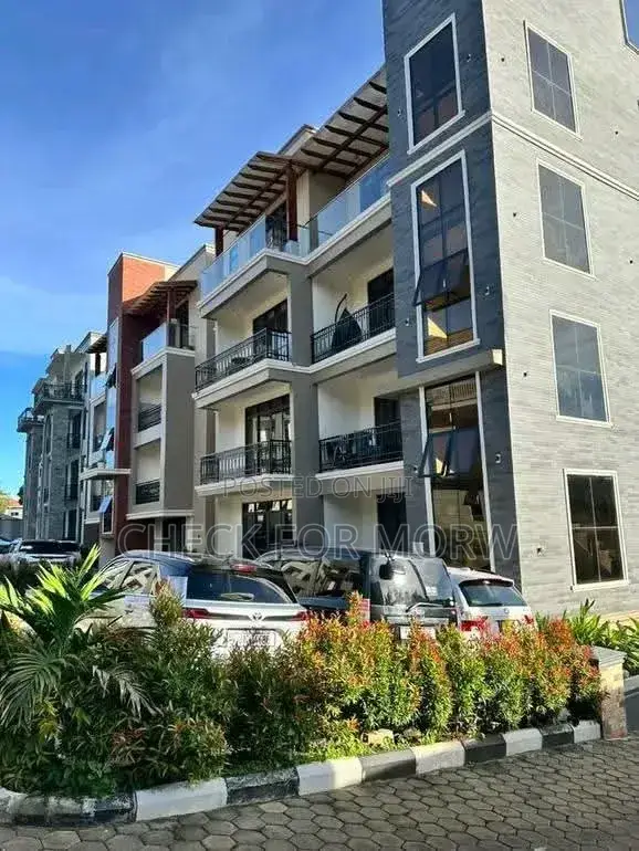3bdrm Apartment in Muyenga, Central Division for rent