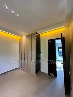 3bdrm Apartment in Muyenga, Central Division for rent