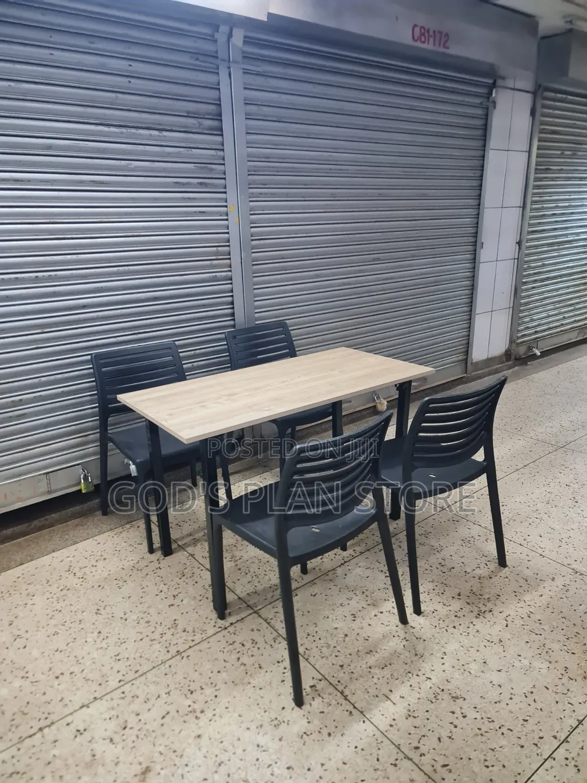 Restaurant Furniture Dining Table and Chairs Wooden Restaurant Table