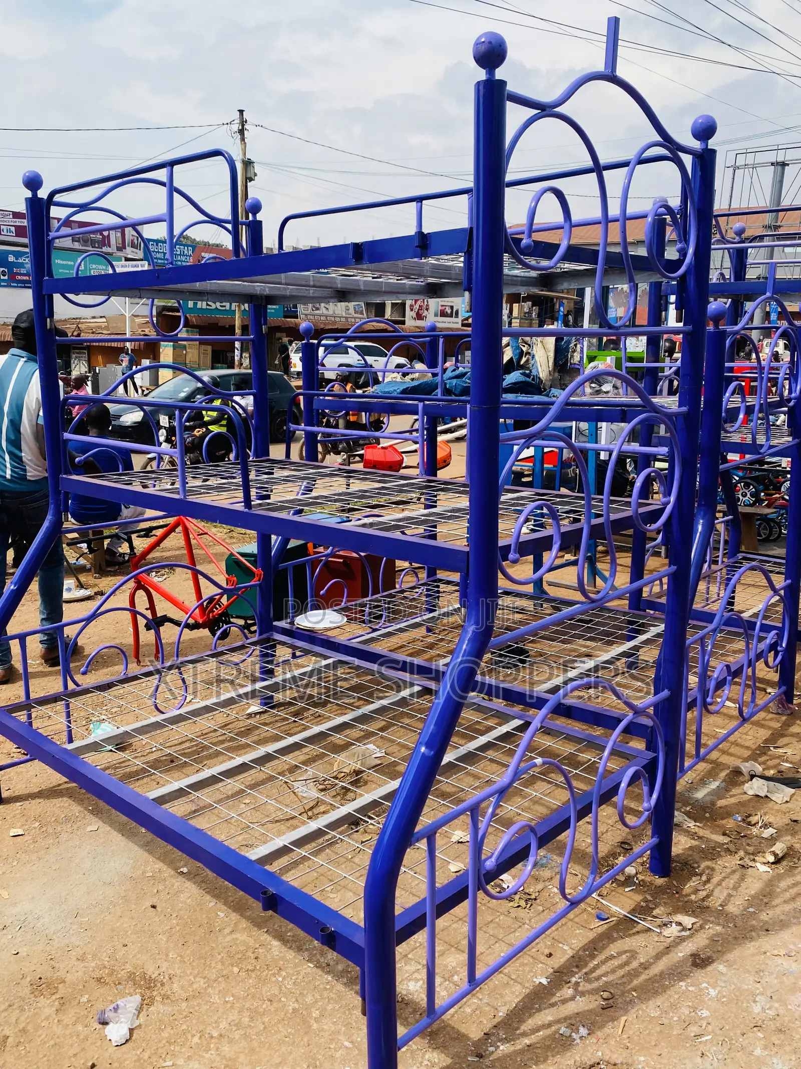 Triples Center /Bed-Decker Park-Metallic