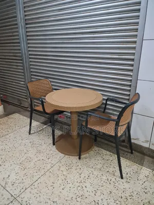 Restaurant Garden Bar Hotel Plastic Matted Table and Chairs
