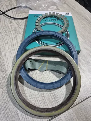 Mercedes Benz Truck Hub Seal