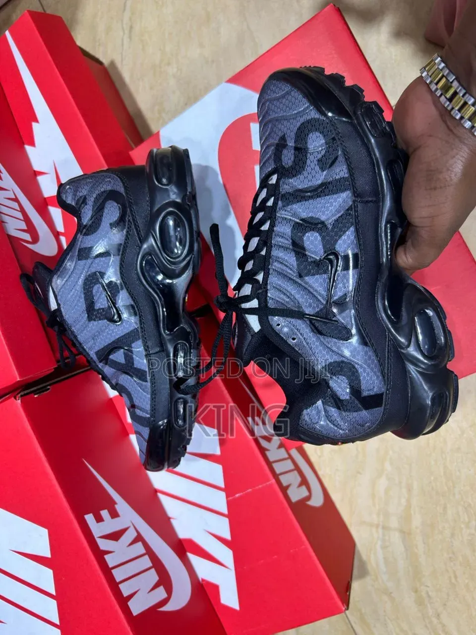 Nike Air Max Plus Premium "Paris Saint-Germain" Sneakers