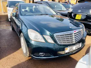 Mercedes-Benz E300 2009 Black