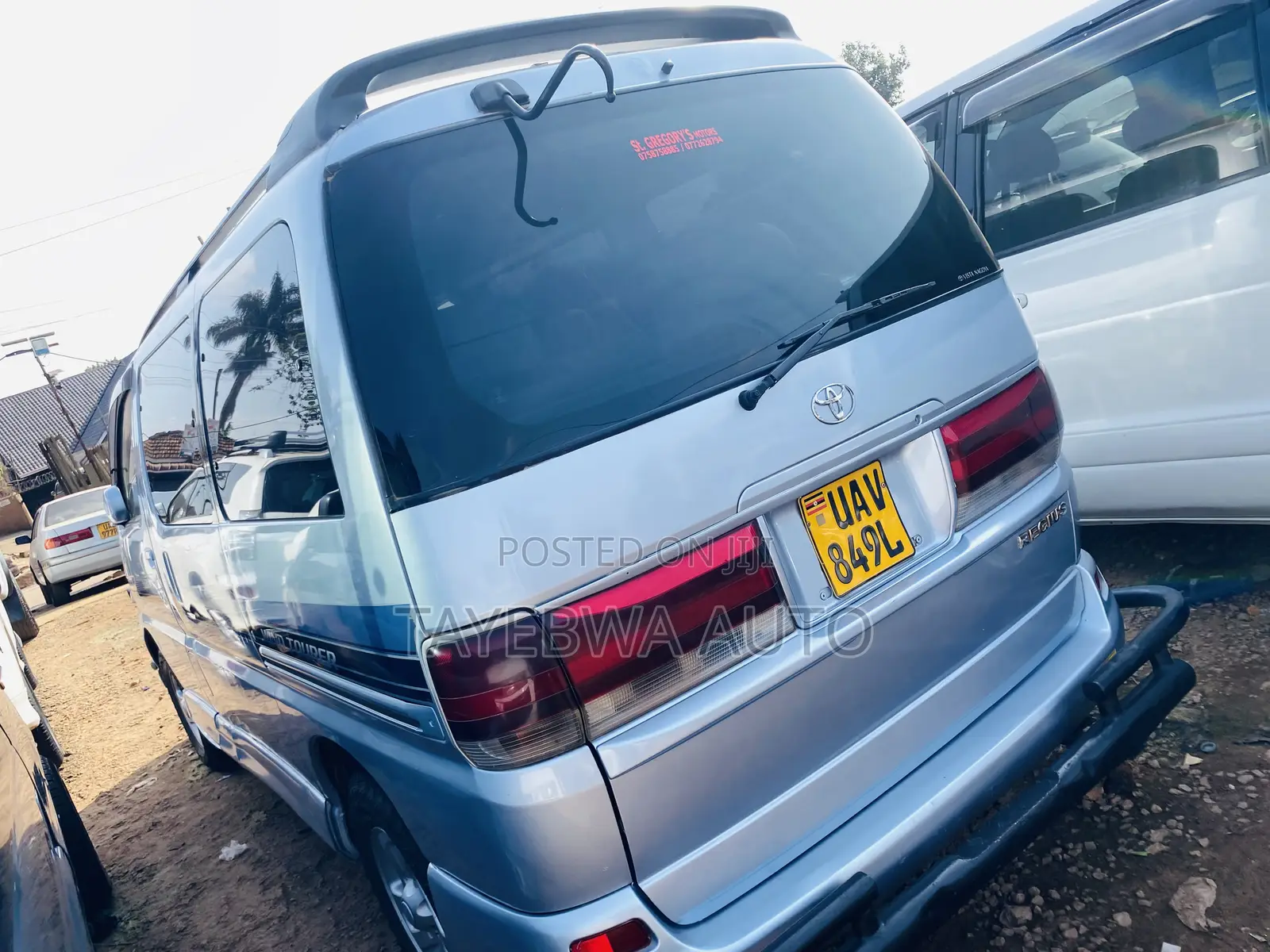Toyota Regius 1999 Blue