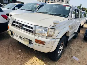 Toyota Hilux Surf 2.7 SSR 1997 White