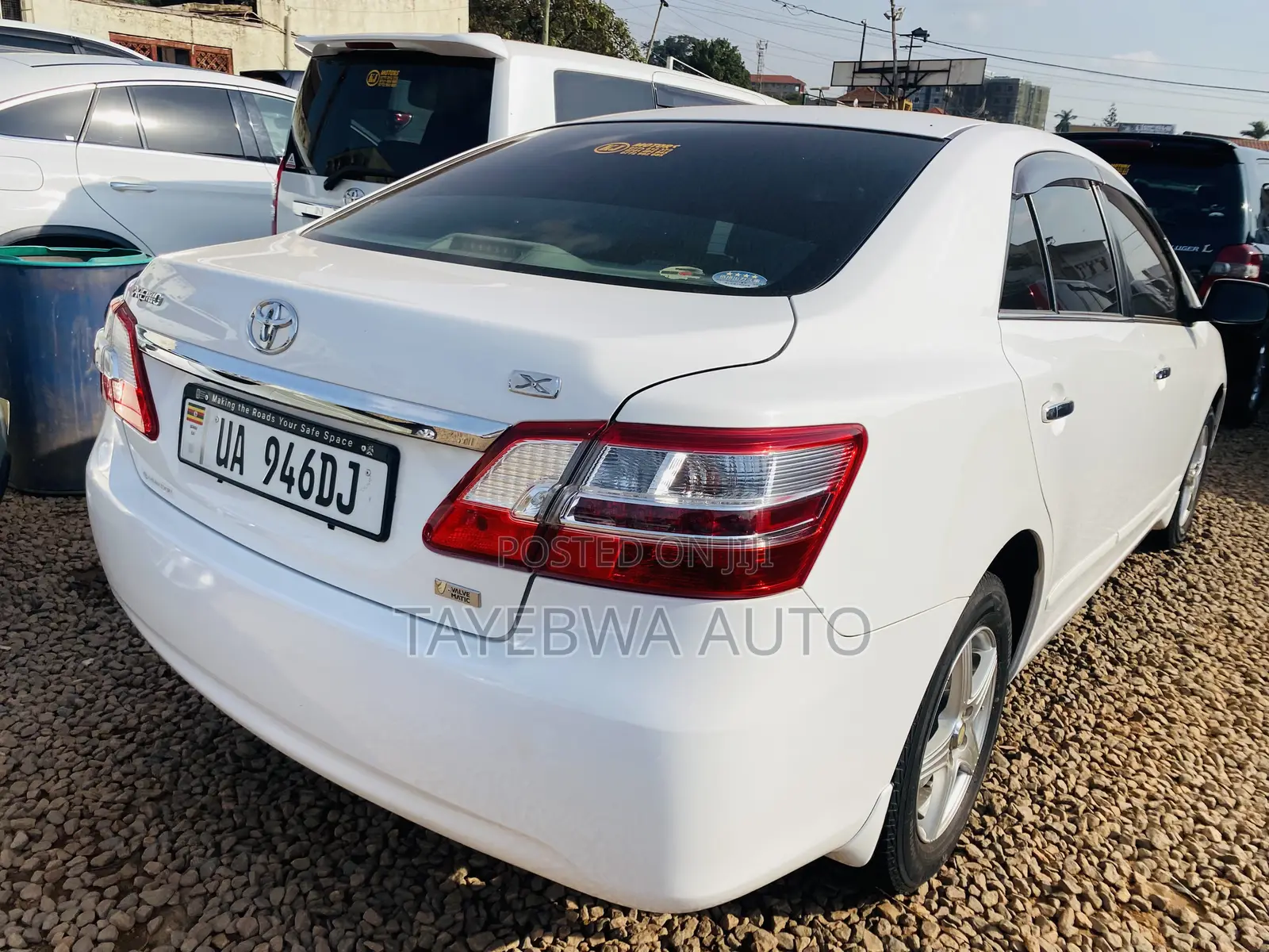 Toyota Premio 1.8 FWD 2014 White