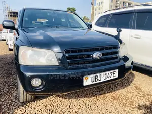 Toyota Kluger 2004 Black