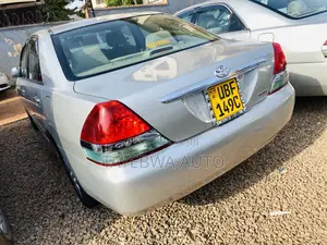 Toyota Mark II 2.0 RWD 2002