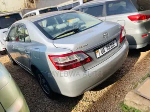Toyota Premio 1.8 AWD 2010 Silver