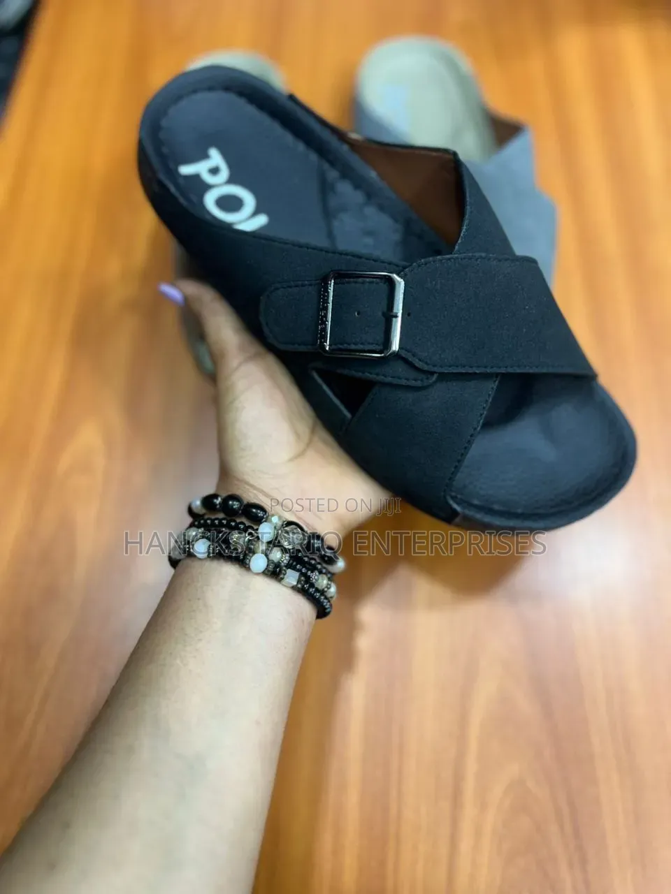 Premium Men’S Buckle-Strap Comfort Slides
